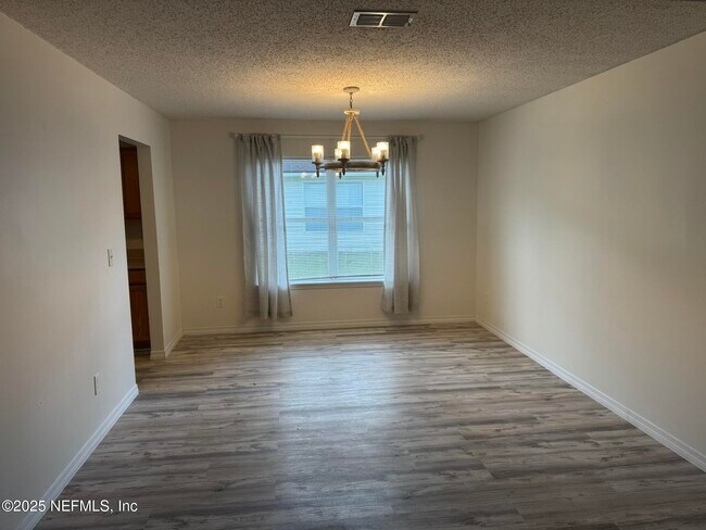 Building Photo - 96676 Commodore Point Dr