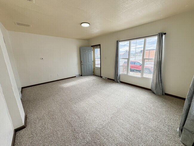 Building Photo - Rustic Farmhouse