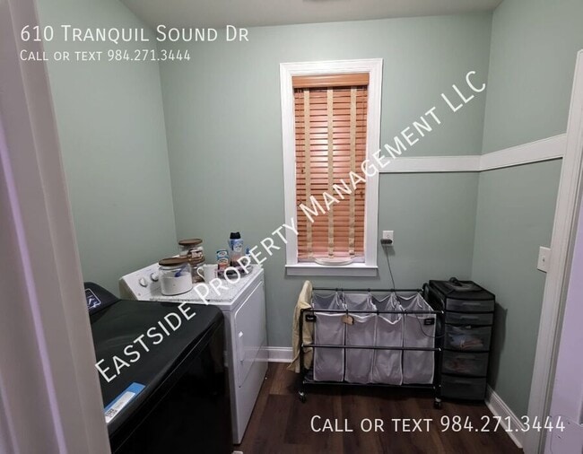 Building Photo - 610 Tranquil Sound Dr