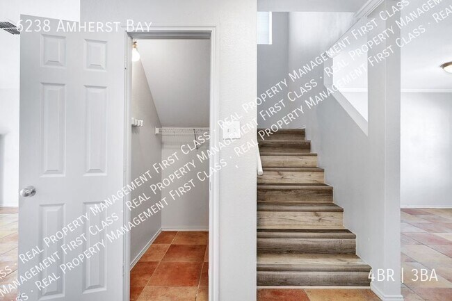 Building Photo - 6238 Amherst Bay