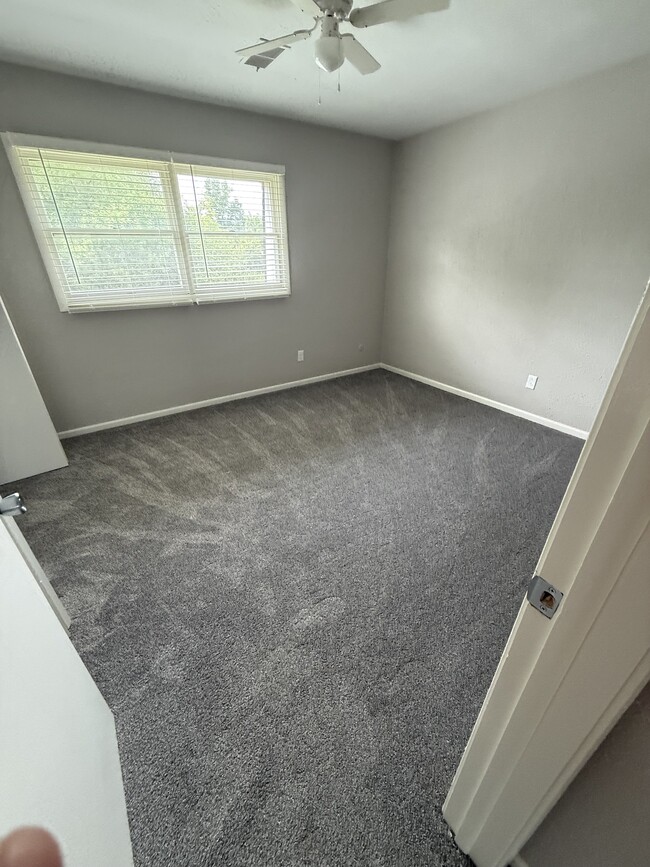 Building Photo - 13930 Marybrook Dr