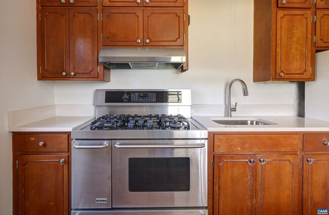 Building Photo - 2929 Green Meadows Ln