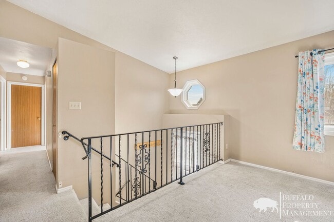 Building Photo - Spacious 6-Bedroom Home with Garden Oasis in Idaho Falls