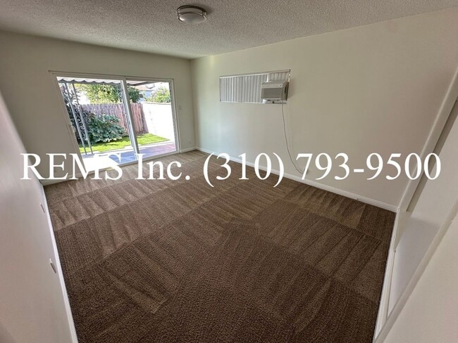 Building Photo - Beautifully Updated Home with 2-Car Garage & Large Bonus Family Room