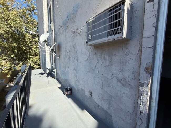 Building Photo - 9010 Tobias Ave
