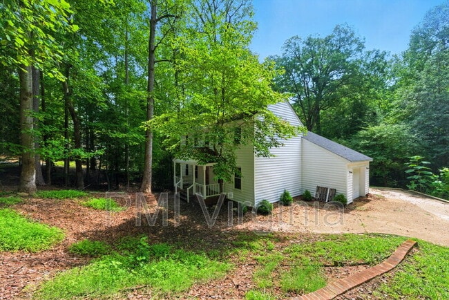 Building Photo - 94 4 Mile Tree