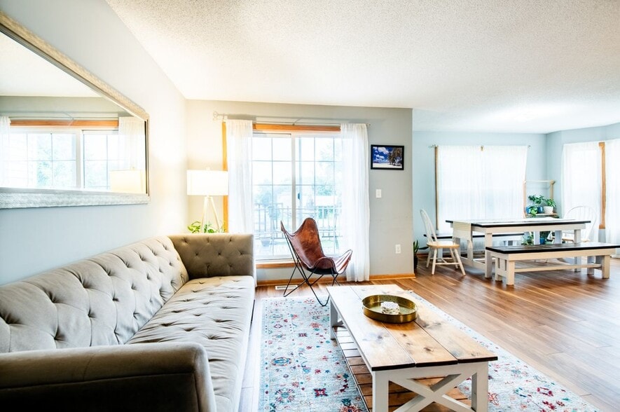 Building Photo - 5724 4th St NE