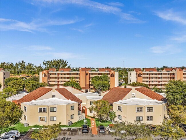 Building Photo - 10241 NW 9th St Cir