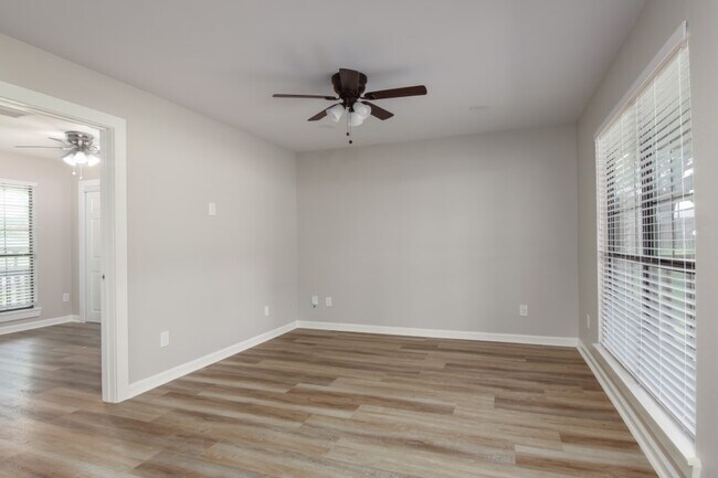 Building Photo - 42 Hunters Creek Dr