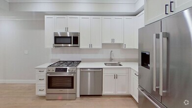 Building Photo - HOT BRIGHTON LISTING!!!!