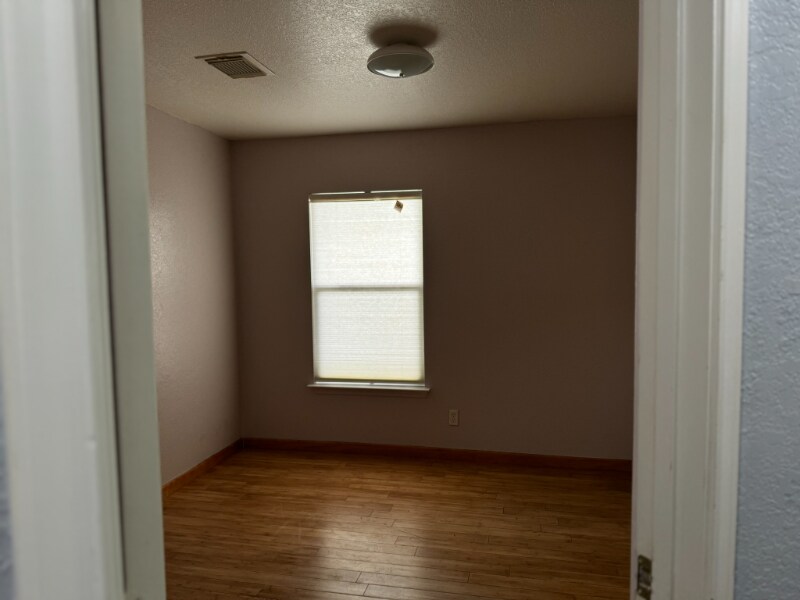 Building Photo - 7622 Forest Vale