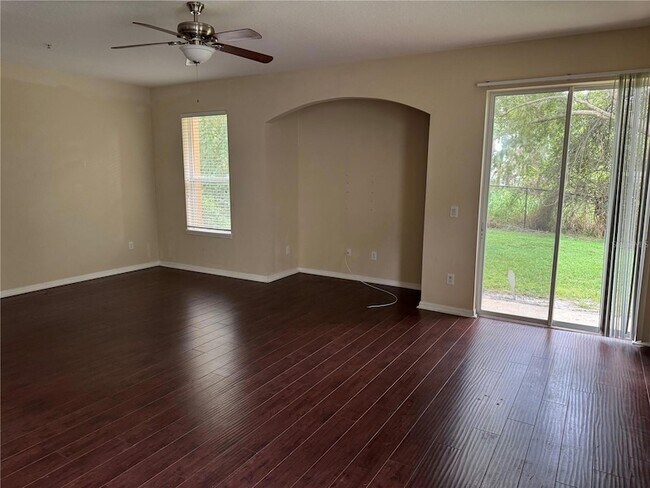 Building Photo - 2020 San Jacinto Cir