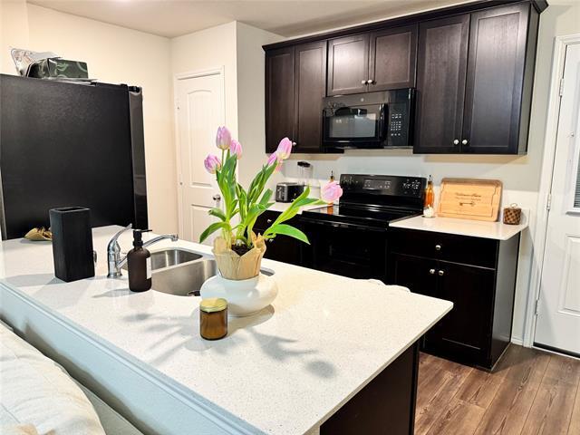 Building Photo - 4051 Renee Dr