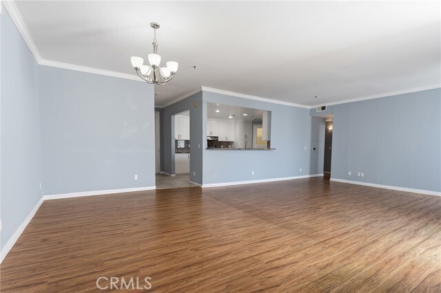 Building Photo - 5350 White Oak Ave