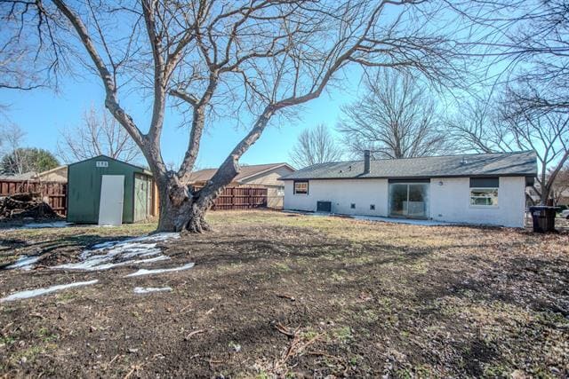 Building Photo - 1913 Fairfield Dr