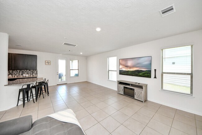 Building Photo - 23434 Stahl Creeks Ln