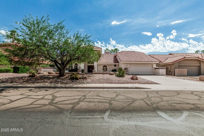 Building Photo - 9665 E Cochise Dr