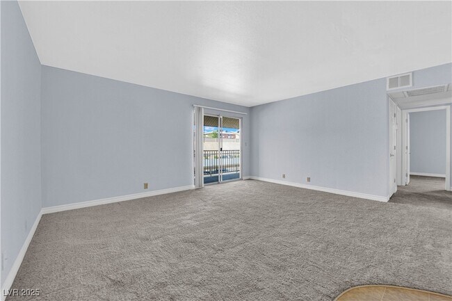 Building Photo - 5242 River Glen Dr