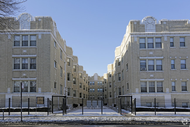 Building Photo - South Shore Drive