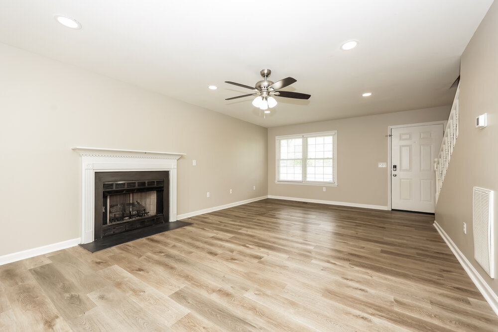 Building Photo - 1327 Cason Ln
