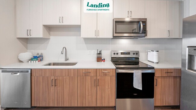 Building Photo - 641 Division St