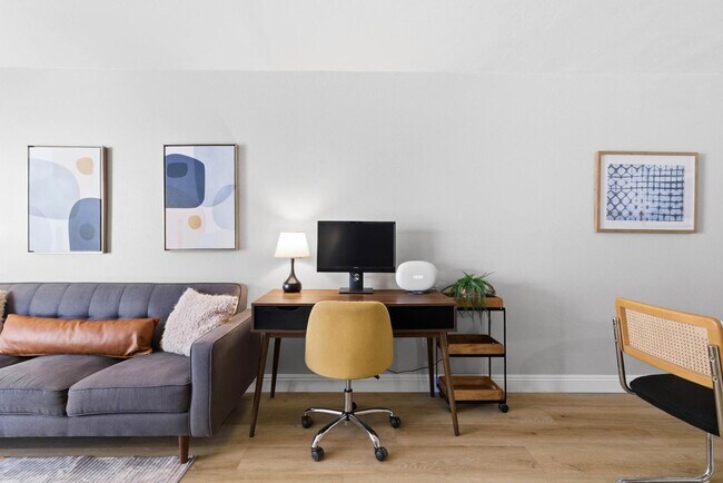 Building Photo - 6202 Friars Rd