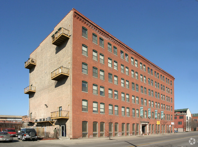 Primary Photo - Millenium Lofts