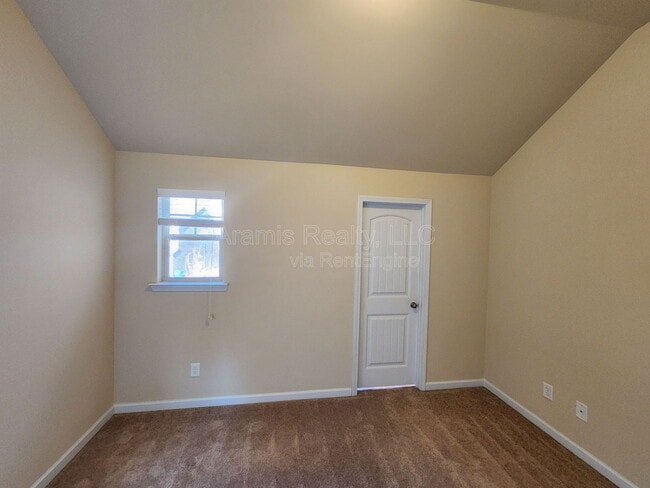 Building Photo - 2385 Capella Cir SW