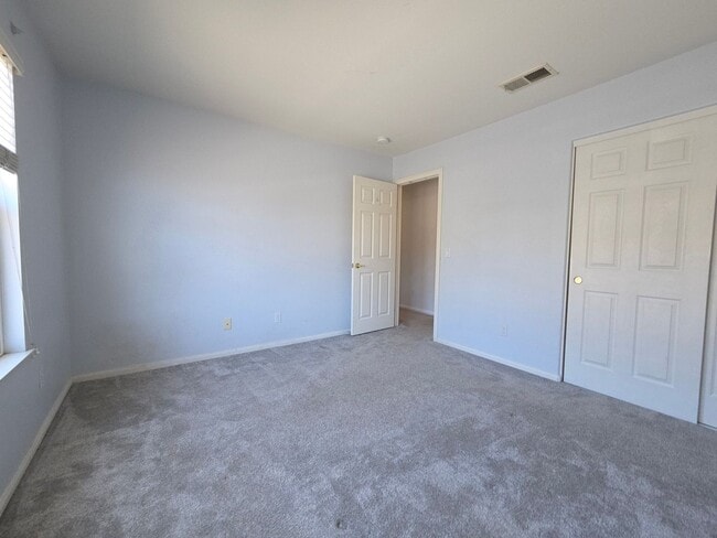 Building Photo - Gorgeous Upgraded Sabre Springs Home