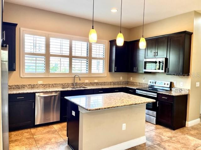 Building Photo - 4886 Yacht Club Dr