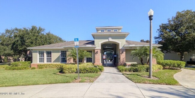 Building Photo - 7511 Scarlet Ibis Ln