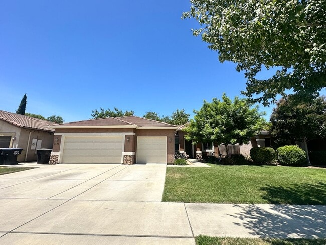 Building Photo - NW Visalia Home Coming Soon! Walking distance to Denton Elementary
