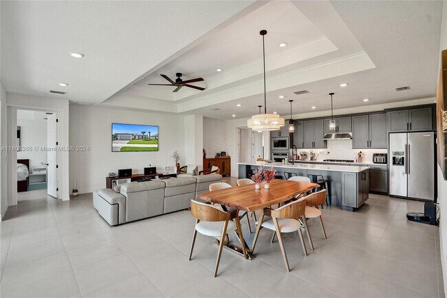 Building Photo - 4536 Silverwood Ln N