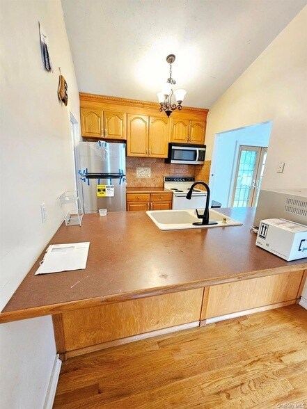 Building Photo - 12 Nord Park Blvd