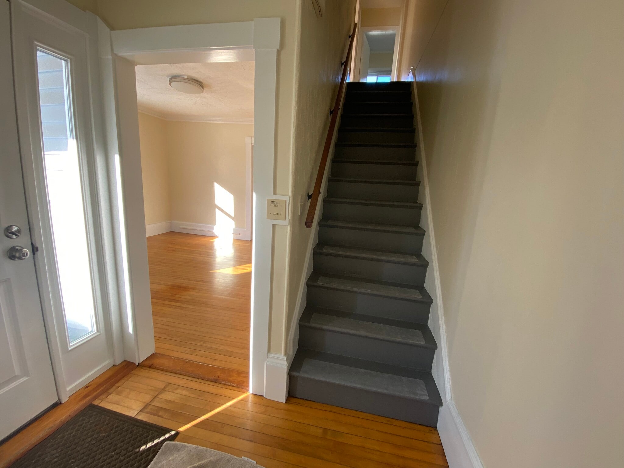 Building Photo - 15 Weston St