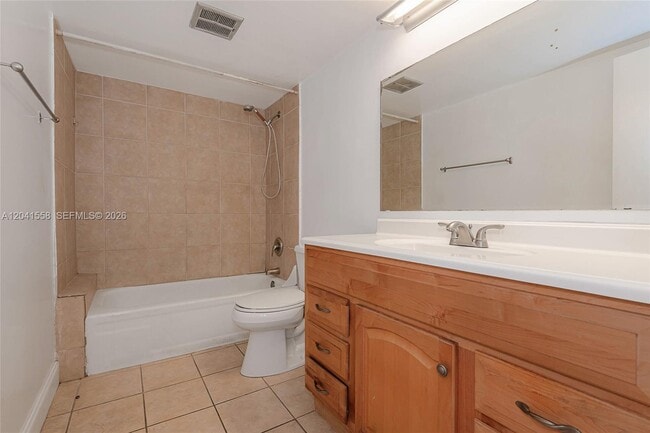Building Photo - 3101 Oakland Shores Dr