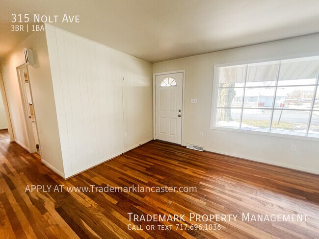 Building Photo - Nice 3 Bedroom Rancher