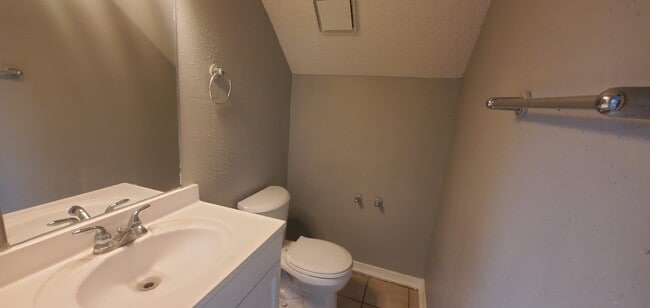 Building Photo - 11315 Lands End Cir