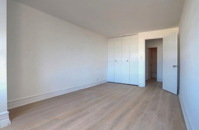 Building Photo - 6050 JFK Blvd E