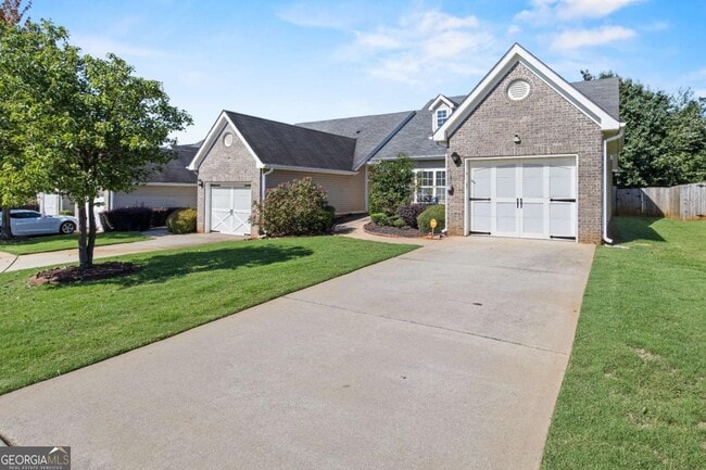 Building Photo - 935 City Park Dr