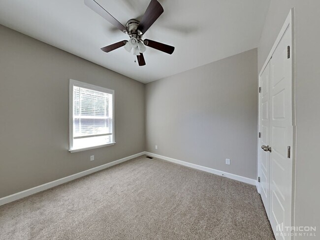 Building Photo - 512 Poplar Bend Dr