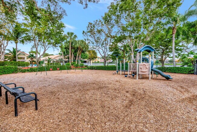 Building Photo - 3527 Stratton Ln