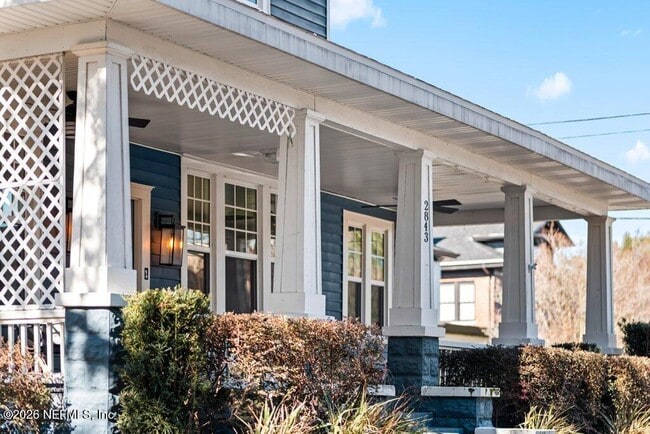 Building Photo - 2843 Oak St