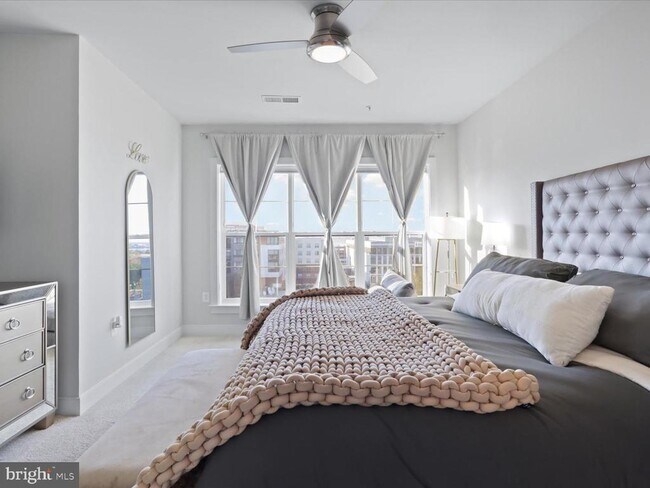 Building Photo - 100 St Ives Pl