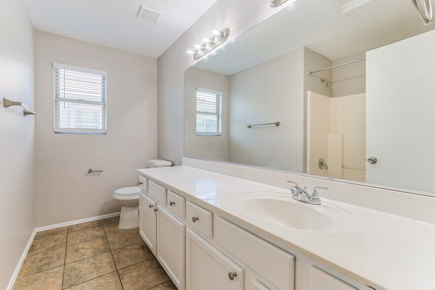 Building Photo - 35350 N Bandolier Dr