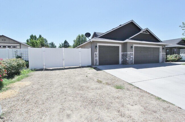 Building Photo - 1161 Kaetzel Way