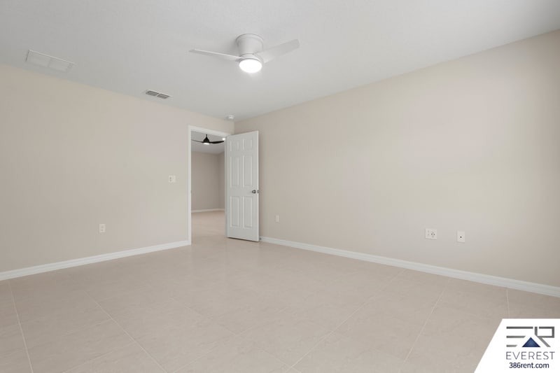 Building Photo - 12 Llovera Pl
