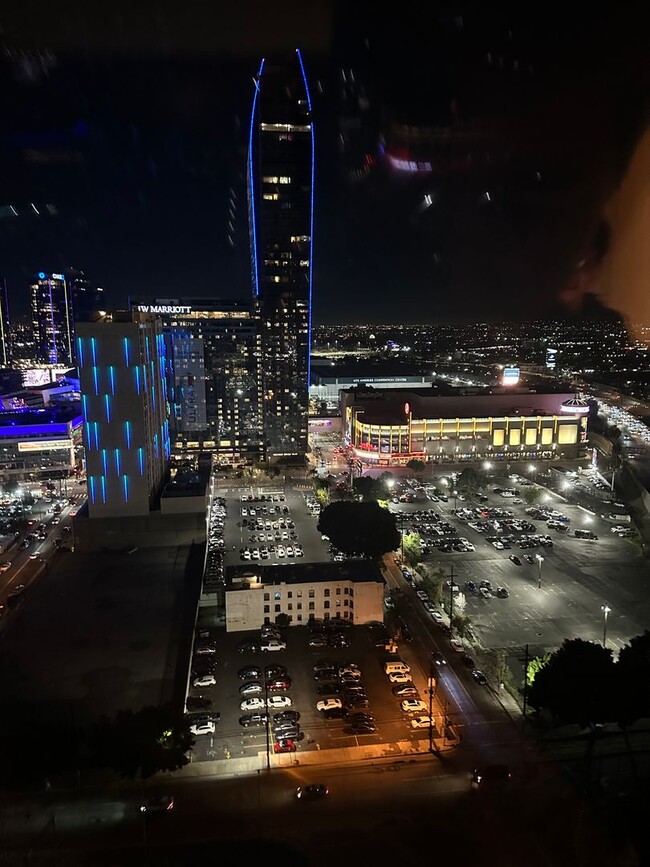 Building Photo - 889 Francisco St