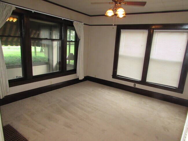 Building Photo - 123 S Brittingham Pl