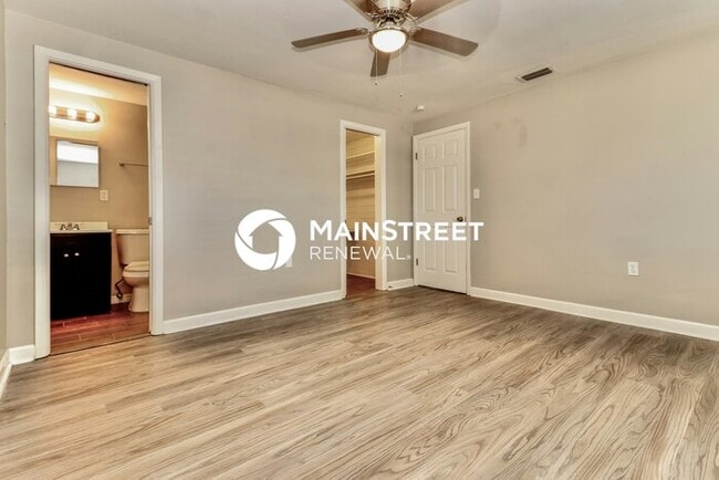 Building Photo - 3 Bedroom Pet-Friendly Home in Holiday, FL...
